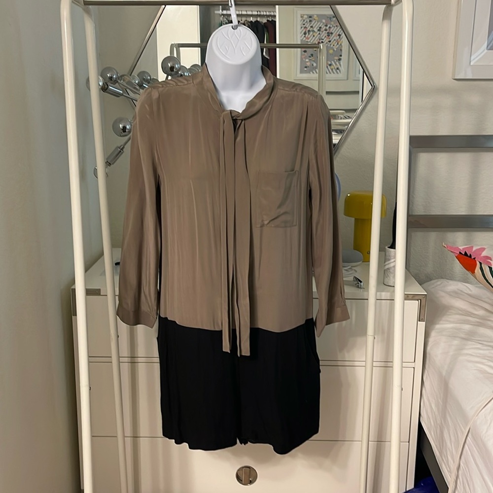 Broadway & Broome tan and black jumpsuit long sleeve 100% silk and rayon XS